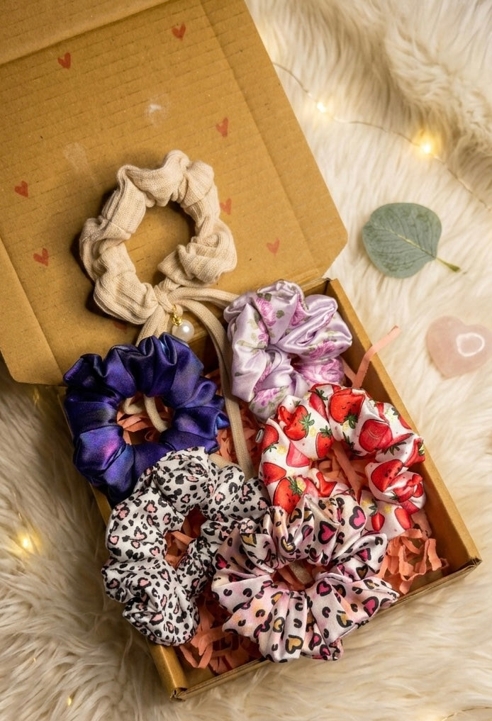 Clippy Co’s Luxe Scrunchie Box