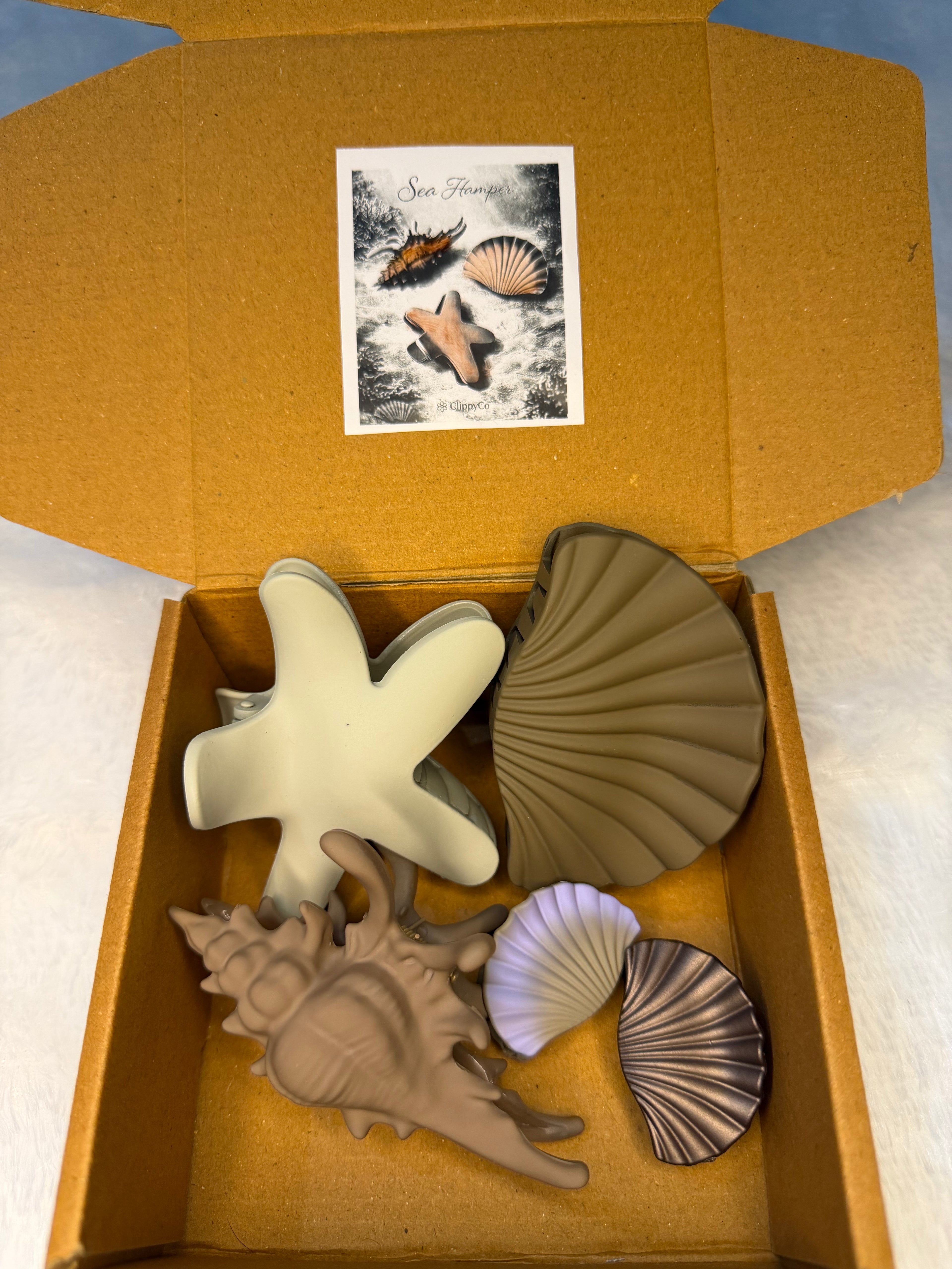 Ocean Goddess Sea Hamper 1.0 - Brown Royale 🤎