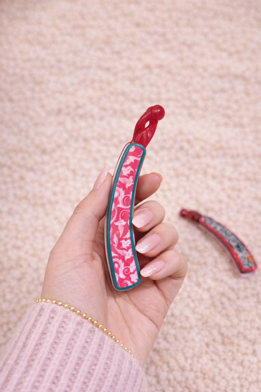 Banana Clip Patterned - Large