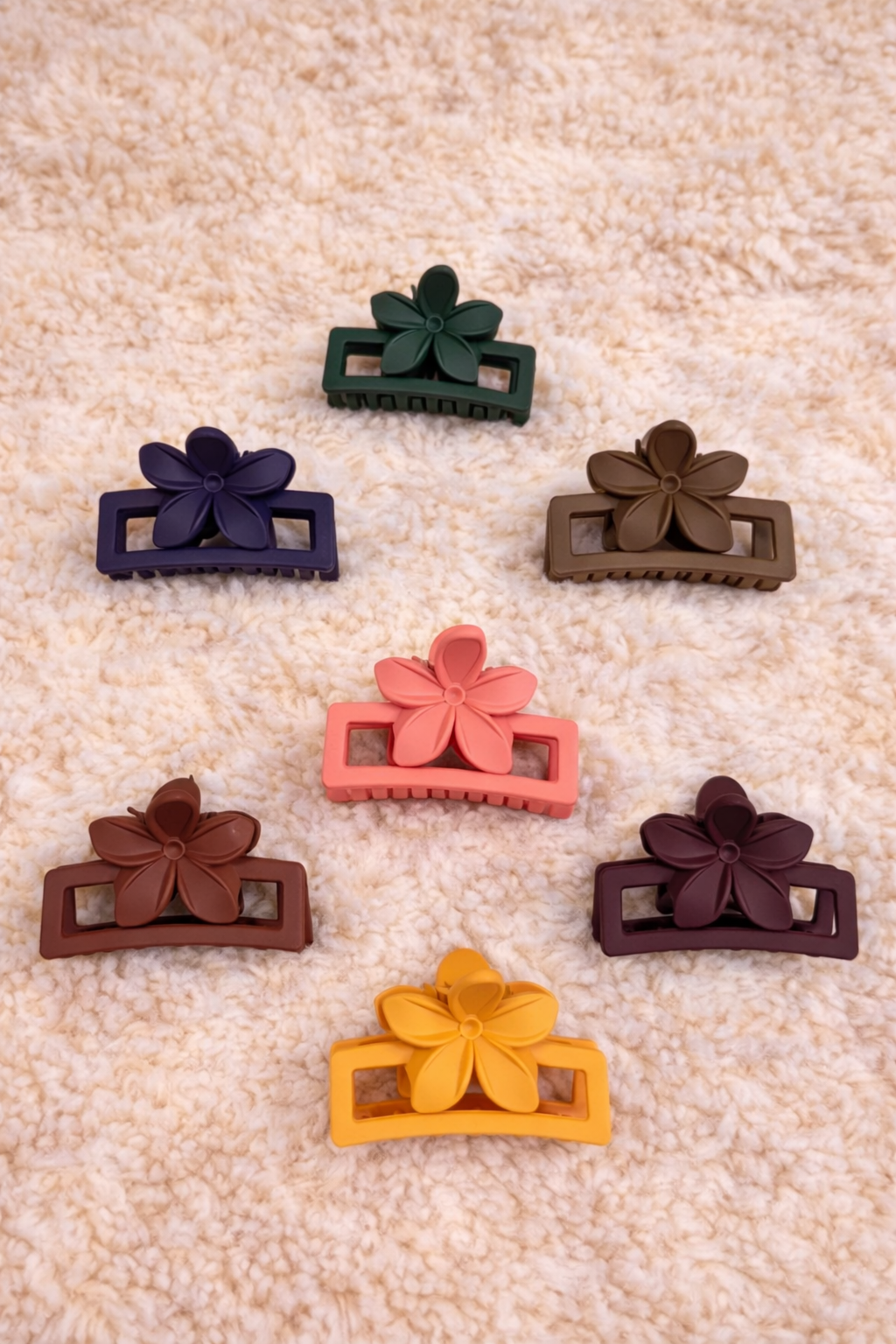 Box Style Floral Matte Claw