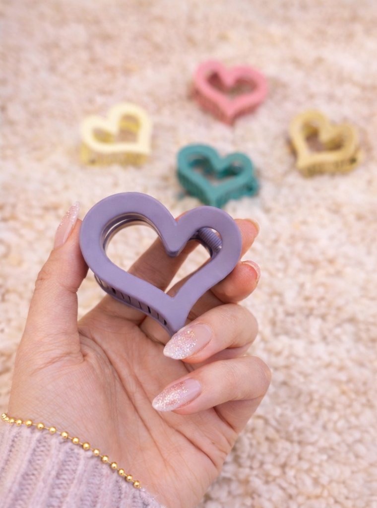 Heart Claw Pastel - Medium