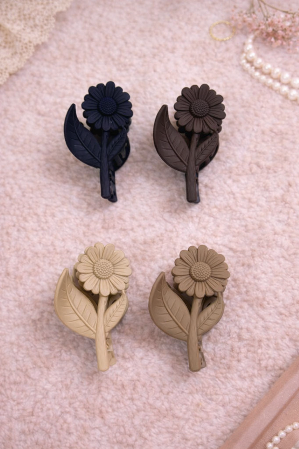 Sunflower Claw - Nude Shades