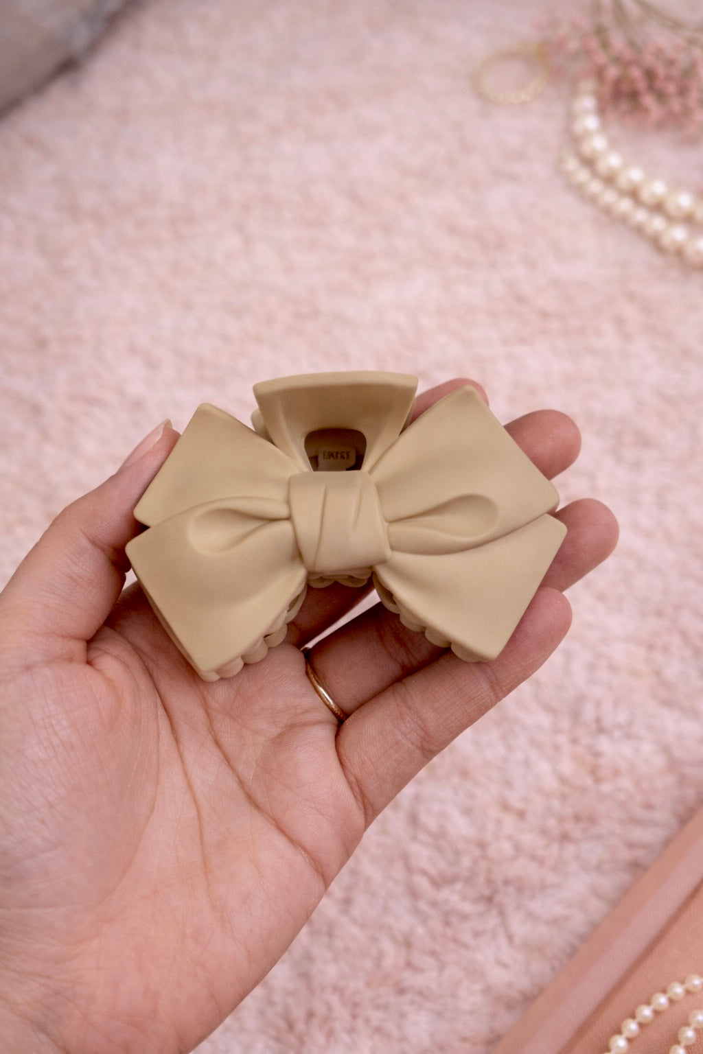 Tending Bow Style Claws - Nude Shades