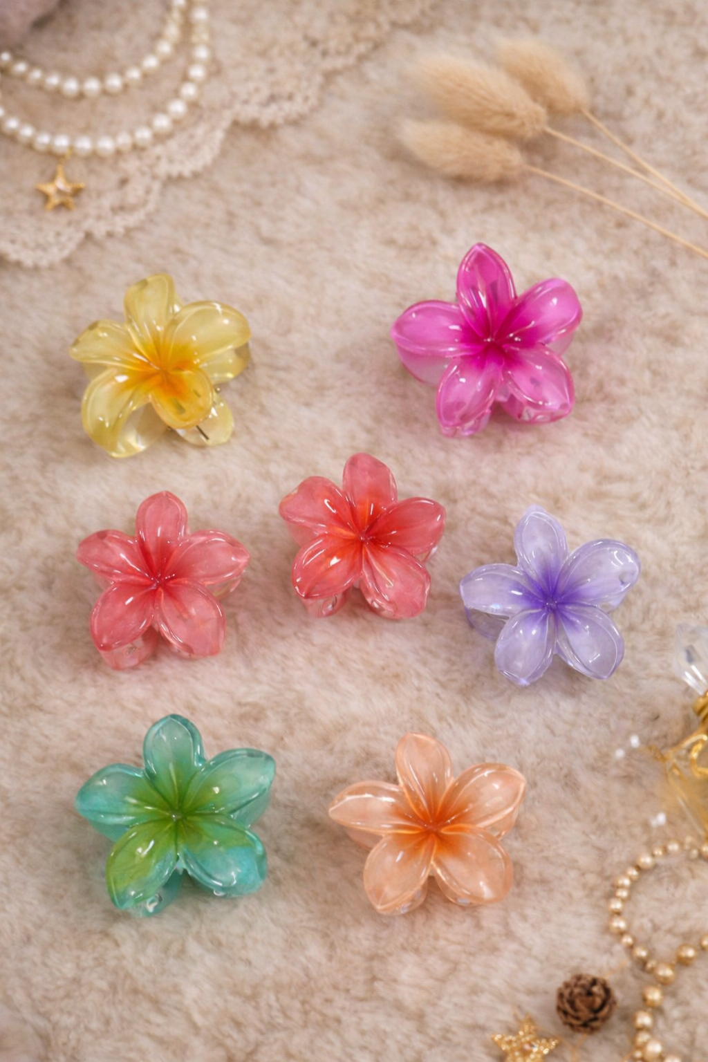 Trending Dual Shade Floral Claws - Glossy