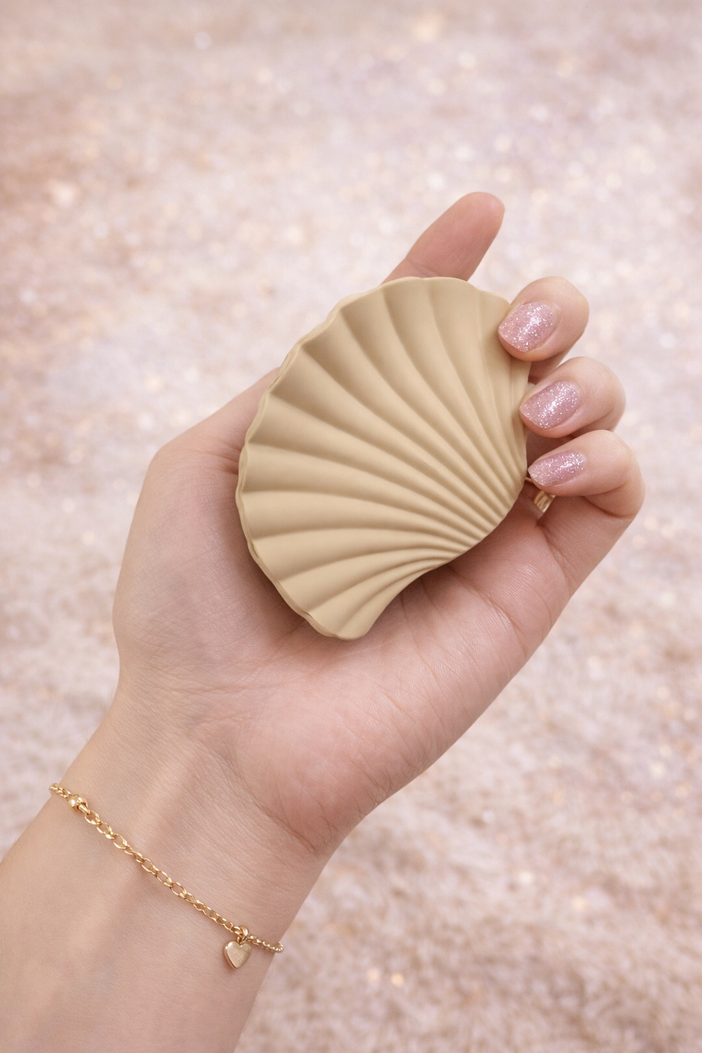 Trending Shell Claws - Nude Shades