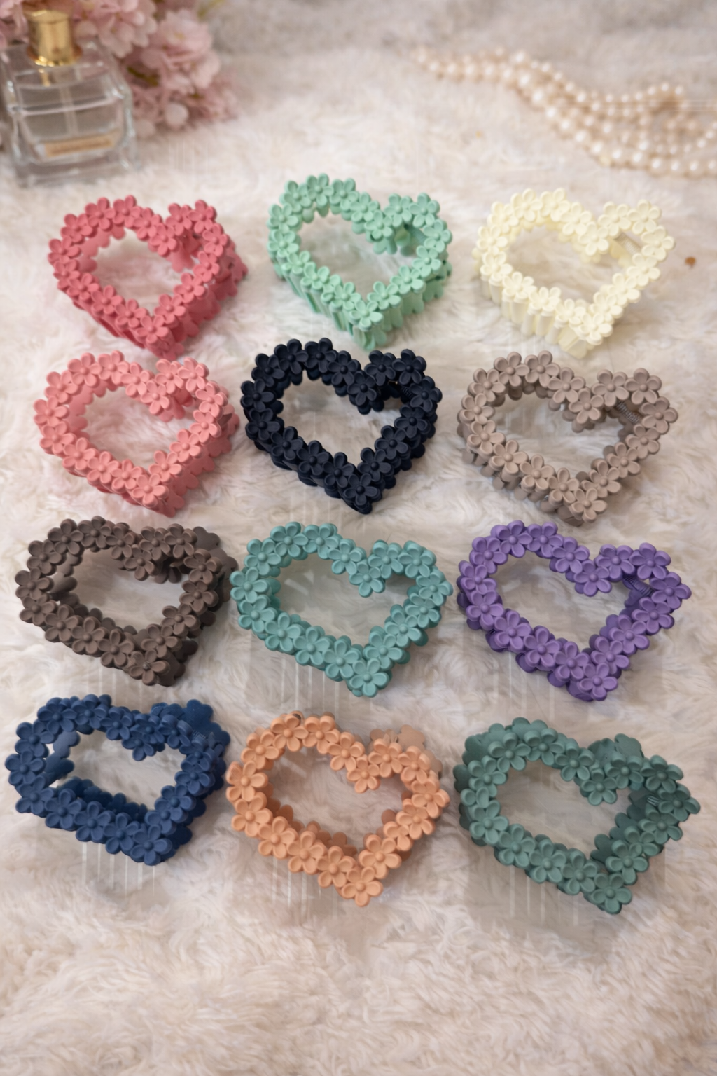 Heart Shaped Floral Claws - Medium