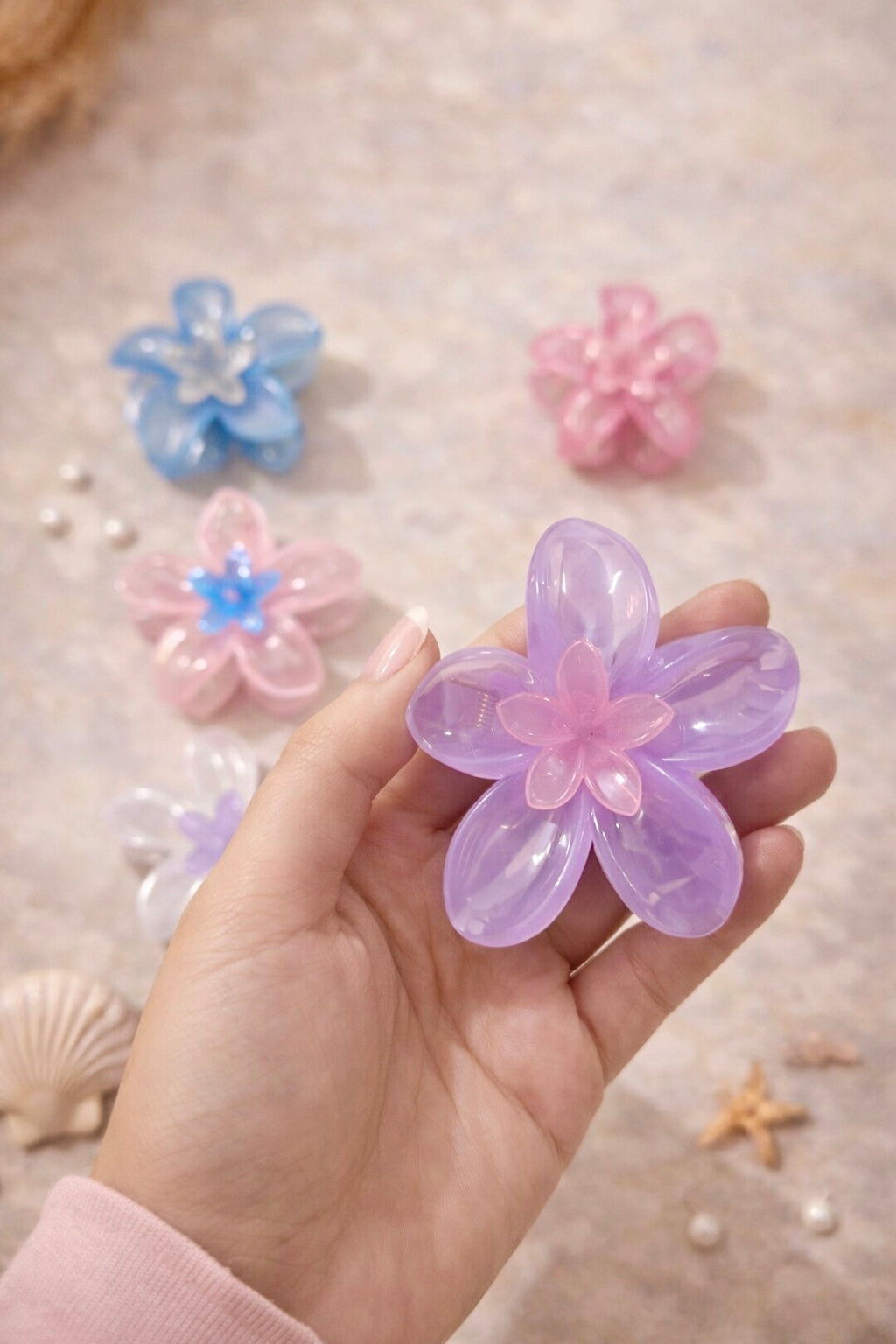 Trending Double Floral Pastel Claws