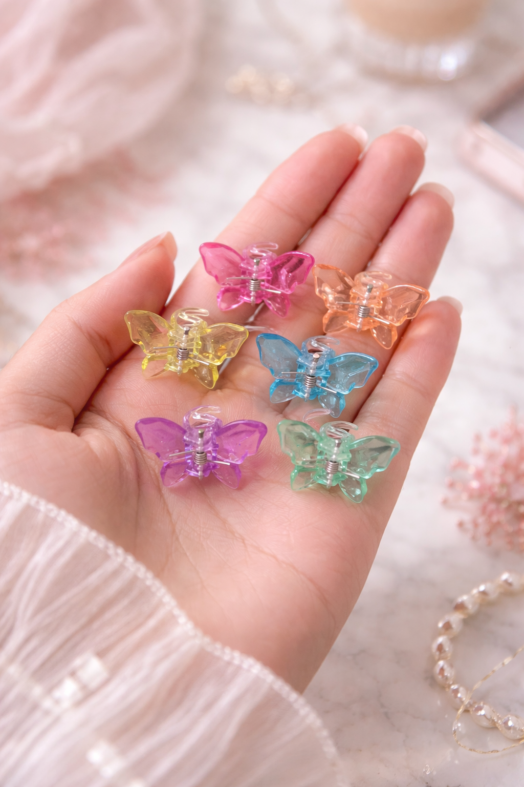 Trendy Glossy Butterfly Claws