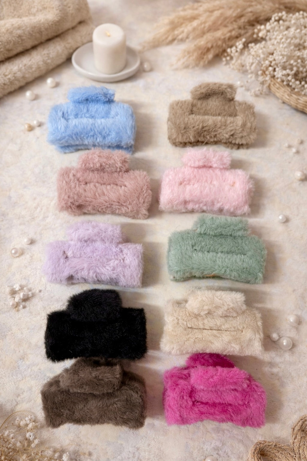 Box Style Pastel Fur Claws